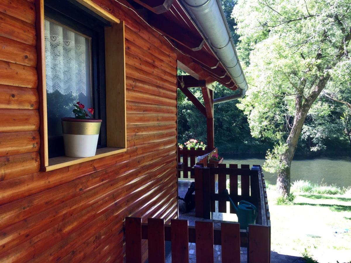 Holiday Home Radocaj 슬루니 외부 사진