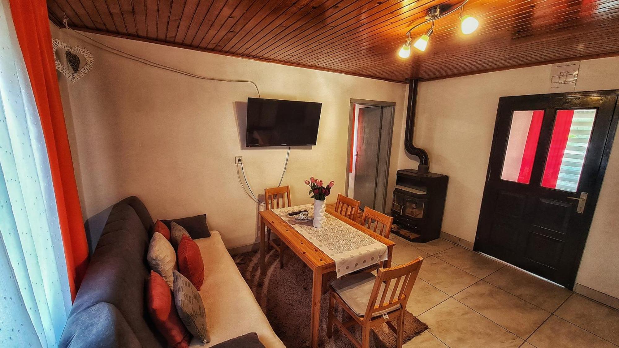 Holiday Home Radocaj 슬루니 외부 사진