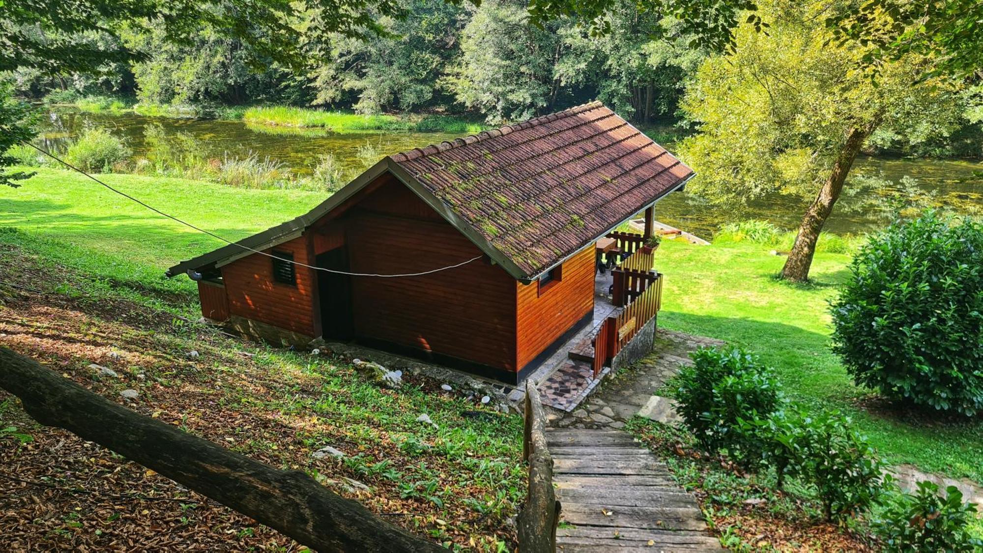 Holiday Home Radocaj 슬루니 외부 사진